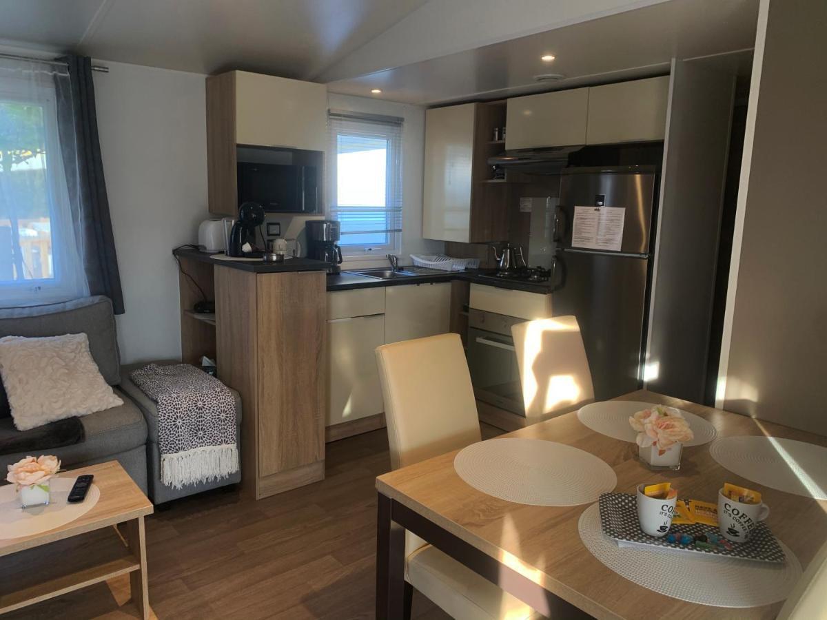 Mobil-Home 4 Etoiles Avec Piscine Proche De Blois Onzain Dış mekan fotoğraf