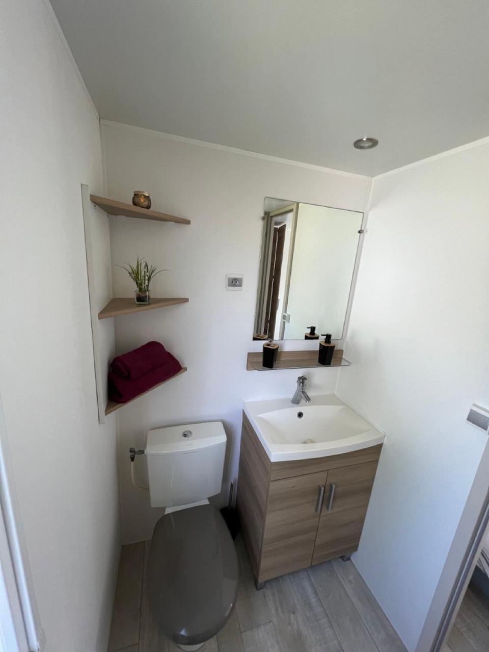 Mobil-Home 4 Etoiles Avec Piscine Proche De Blois Onzain Dış mekan fotoğraf
