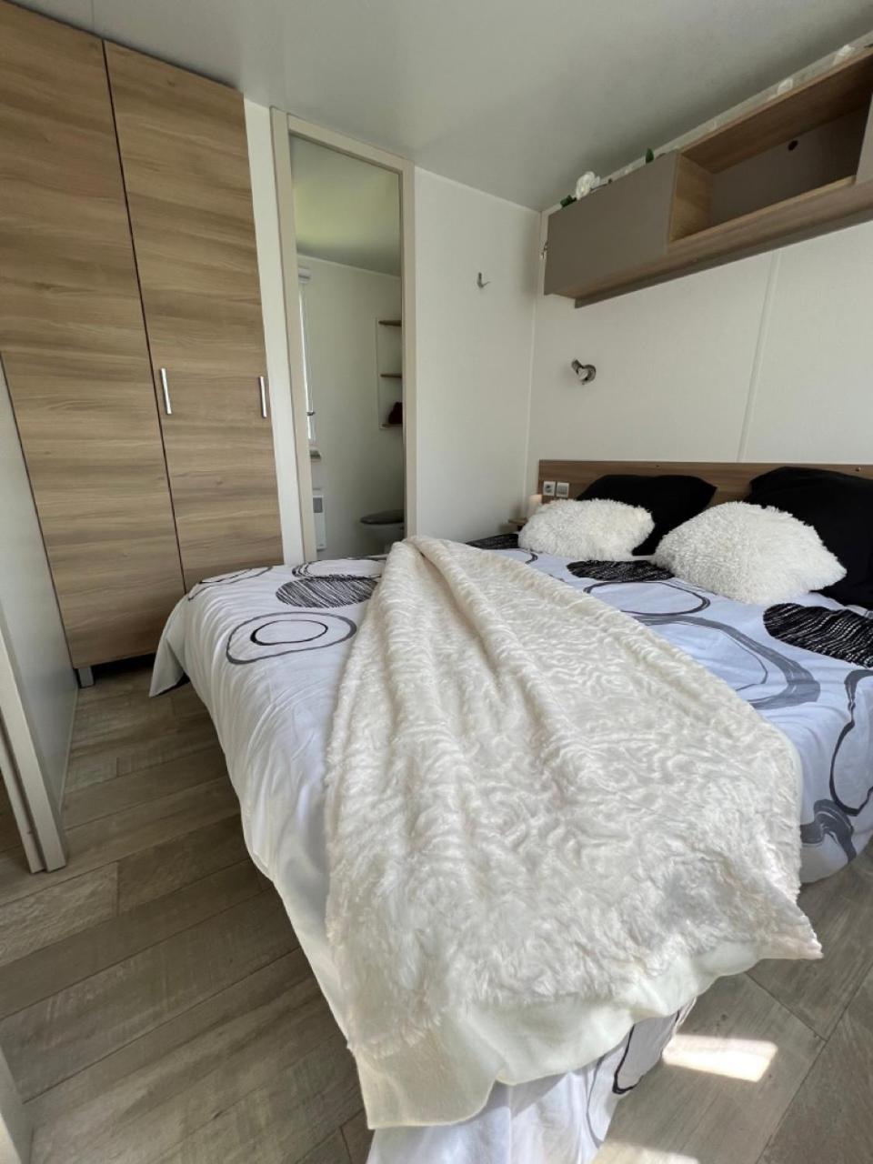 Mobil-Home 4 Etoiles Avec Piscine Proche De Blois Onzain Dış mekan fotoğraf