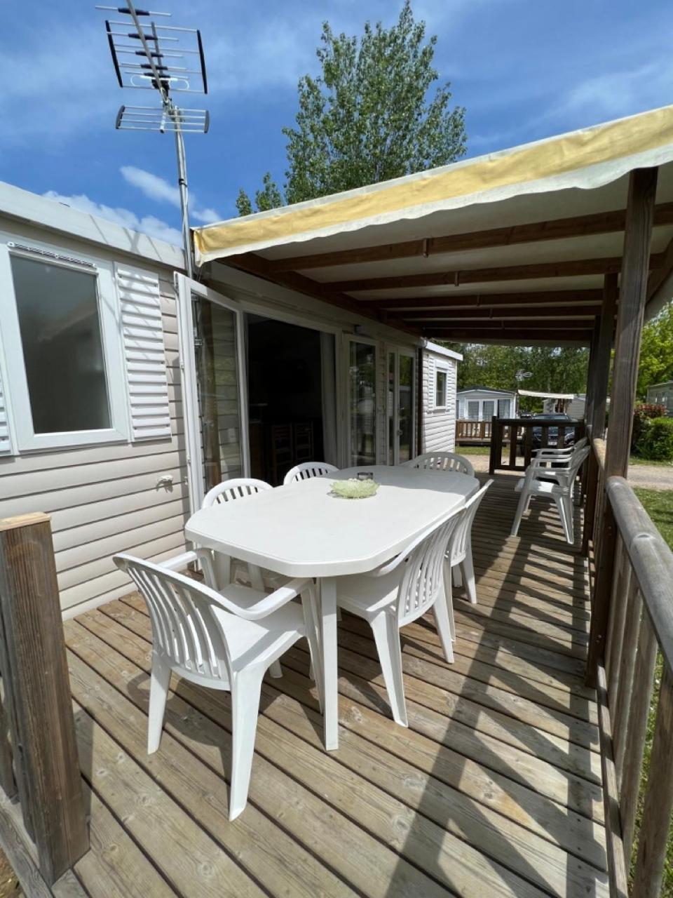 Mobil-Home 4 Etoiles Avec Piscine Proche De Blois Onzain Dış mekan fotoğraf